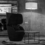 Hotel Lobby in Schwarz Weiß